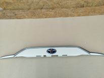 Накладка двери багажника toyota rav4 50 xa50 2018- задн. 
